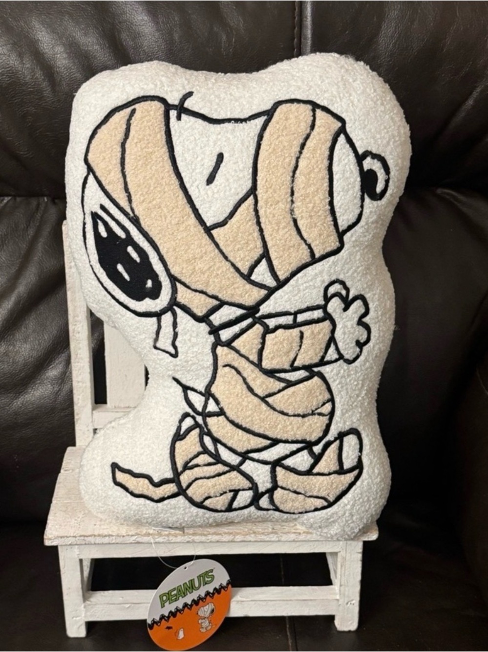 Peanuts Snoopy Mummy Pillow - White and Tan